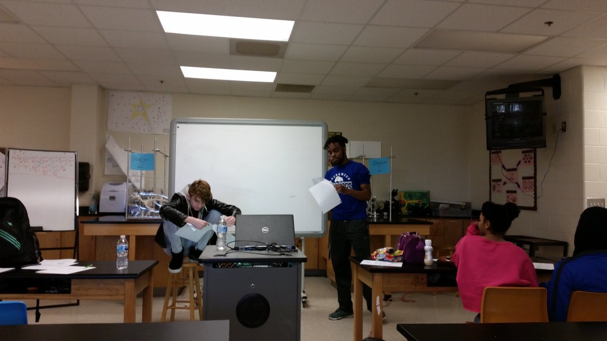 JcabildoL's tweet photo. DE Biology  class in action #science is life@BHSBULLDOGSBCPS https://t.co/KdIP5GwGDo