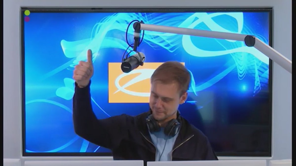 sonjamulder's tweet photo. Nu op @538 @asot met #ASOT85OPart3 #FanSpecial met @arminvanbuuren en @rubenderonde #BeInTheMoment https://t.co/n2aMLh2Ozg