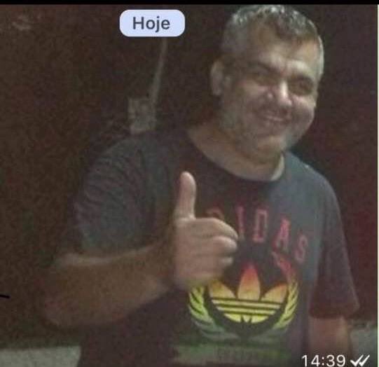 GrenaRaca's tweet photo. O GRSC Torcida Raça Grená lamenta profundamente o falecimento de Rogério Lopes, presidente da Malucos do Tigre #LUTO https://t.co/ZwzAyo1mZA
