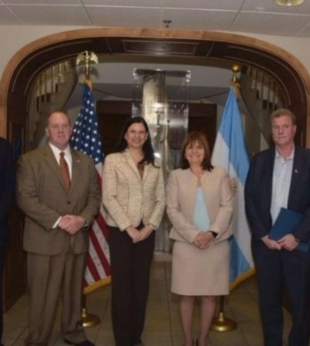 cbritezmisiones's tweet photo. Se escribe "task force". Se llama base norteamericana en Misiones. La peor noticia del día, sin dudas. https://t.co/Byj90YKdsb