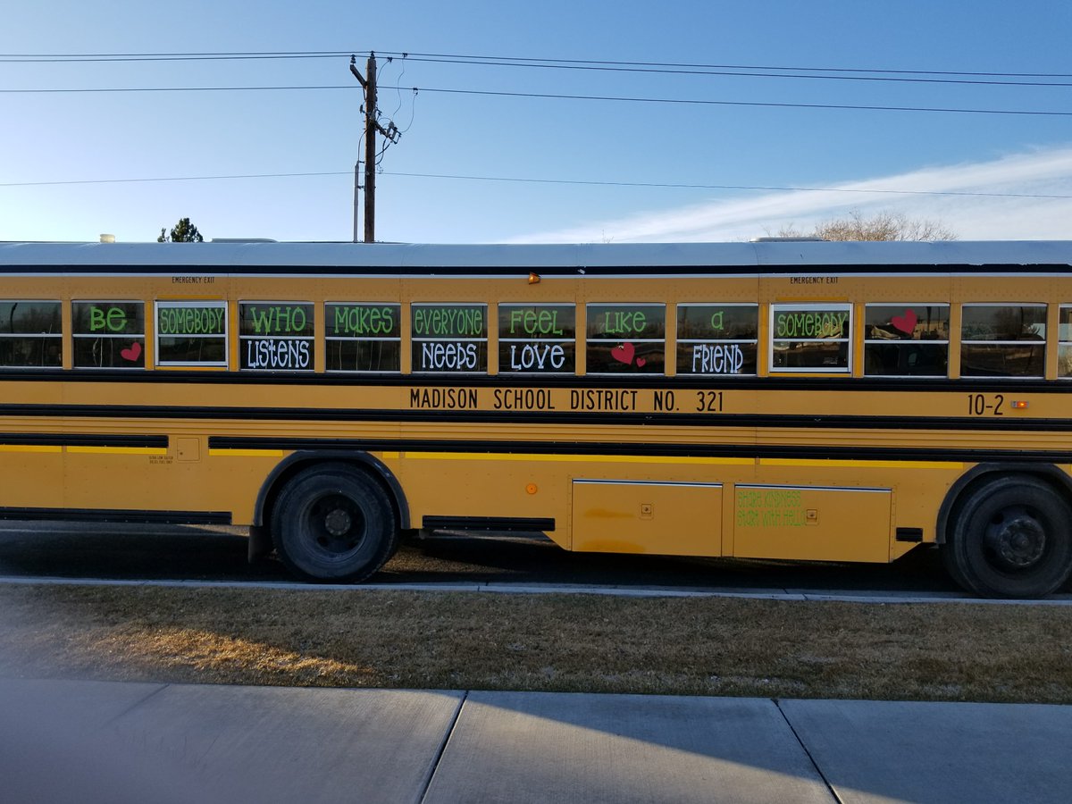 Madison_Schools's tweet image. The Transportation Department went above and beyond to make this a special week for the students from decorating their buses to participating in green day! #startwithhello #hellomadison