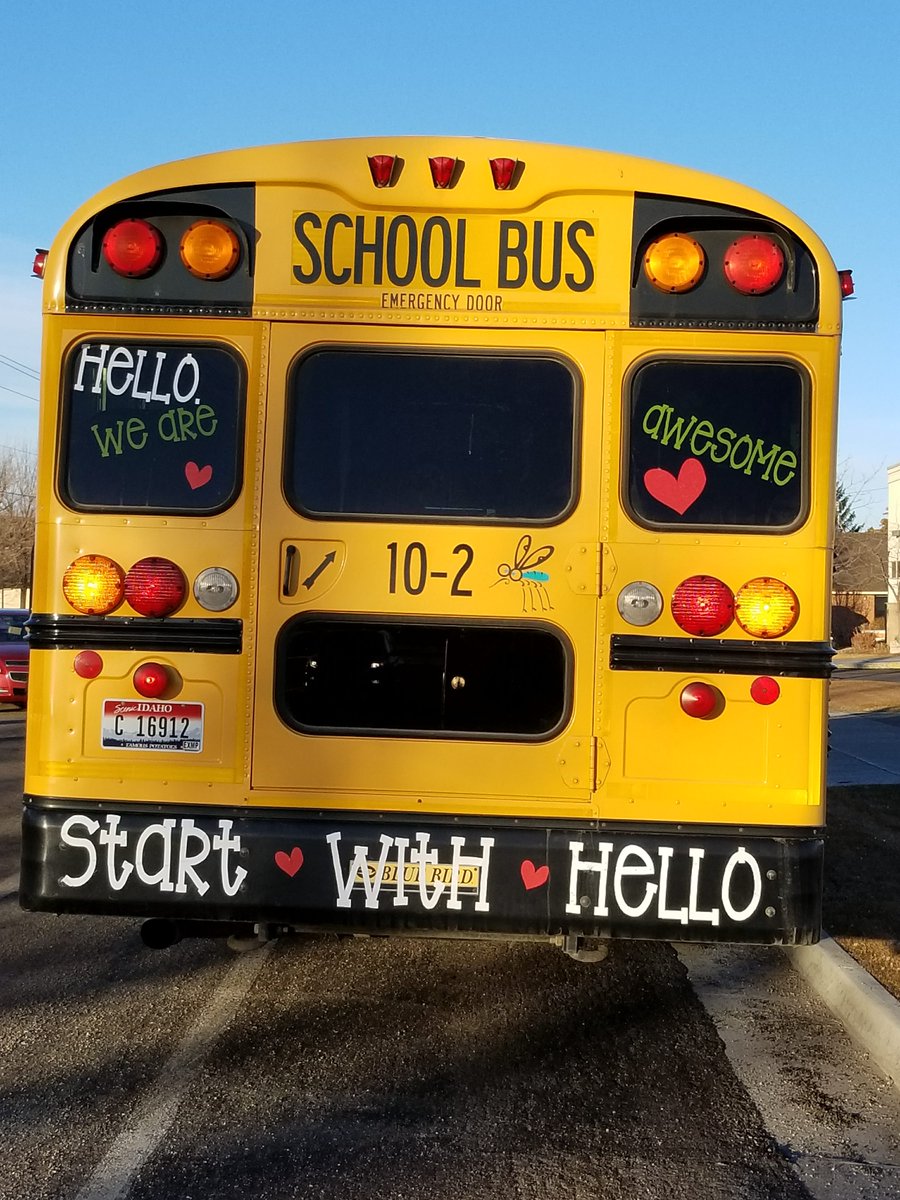 Madison_Schools's tweet image. The Transportation Department went above and beyond to make this a special week for the students from decorating their buses to participating in green day! #startwithhello #hellomadison