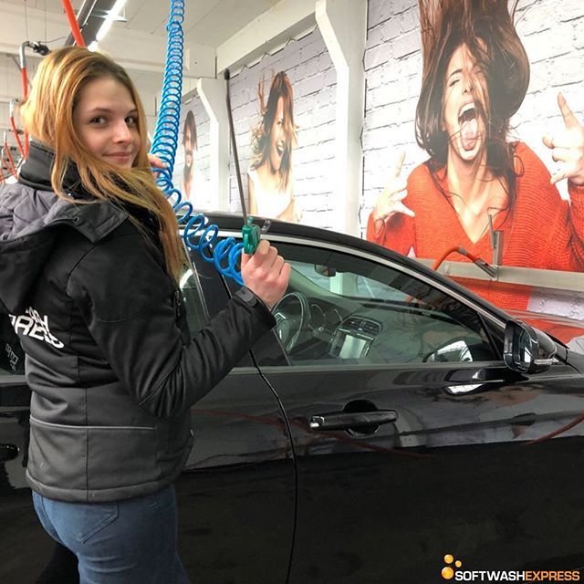 tweet_wash's tweet photo. 17 stofzuigplaatsen voorzien van perslucht voor de laatste druppels! #hasselt
#gratisstofzuigen
#carwashtime
#softwashexpress
#nanowash
#carwash https://t.co/Ha937yOFN0