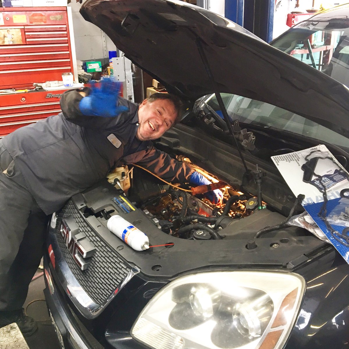 RoadReadyAuto's tweet image. We hope you enjoy this weekend as much as Lino’s enjoying working on this GMC! #RURoadReady? #RoadReadyAuto #Bellmore #BellmoreAuto #FamilyBusiness #GMC