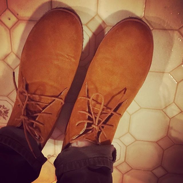 timostdiek's tweet photo. I’ll be debuting three new songs and a new pair of shoes tonight at @stillcellars ! 630 to 830pm. #folk #stillcellars #distillery #newmusicfriday #rootsbelow #newshoes https://t.co/sa8Qj2iWQa https://t.co/83zkFPFpKy