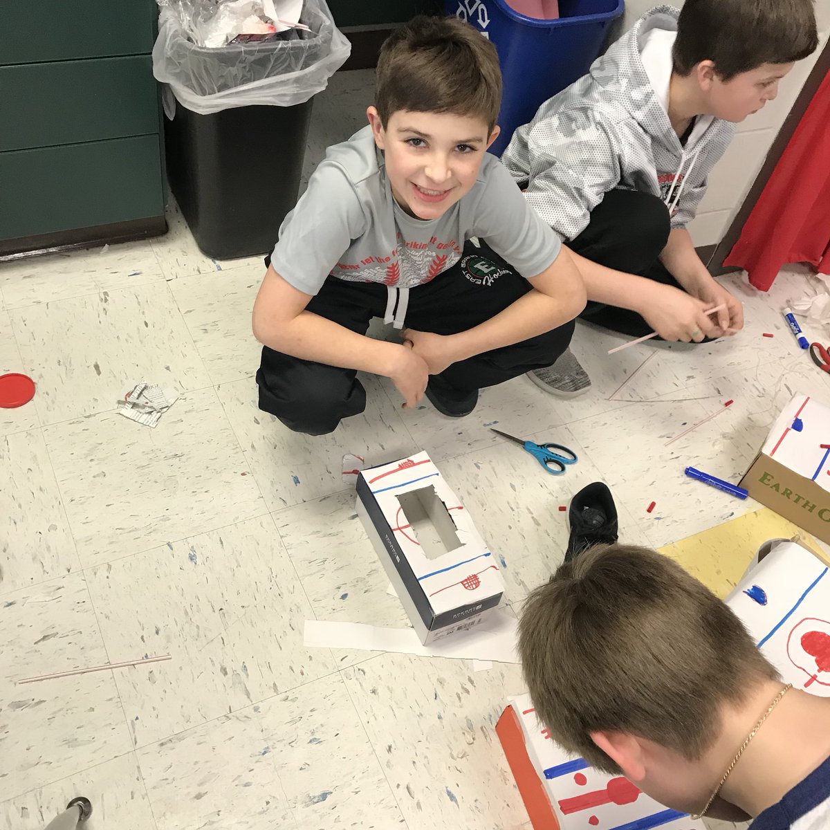 RealMrsOlstad's tweet photo. A little more Funtastic Friday! #creativity #ValentineBoxes #FollowTheRubric #WeGetGradedOnThese? https://t.co/v8ZnC5ynb1