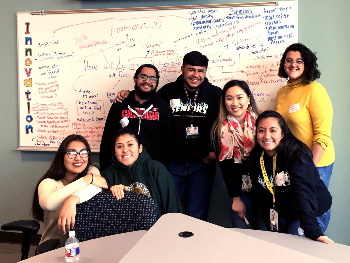 jordancarswell's tweet photo. Plenty of inspiring thoughts about our design challenge in IDEAS Academy today! "How will we connect Houston's neighborhoods with fresh and healthy food?" Love the positivity and big ideas! #WickedProblems #DesignThinking @InnovateHouston @pope_annie @AliefECHS @HCCDistrict https://t.co/SofbBpR2IM