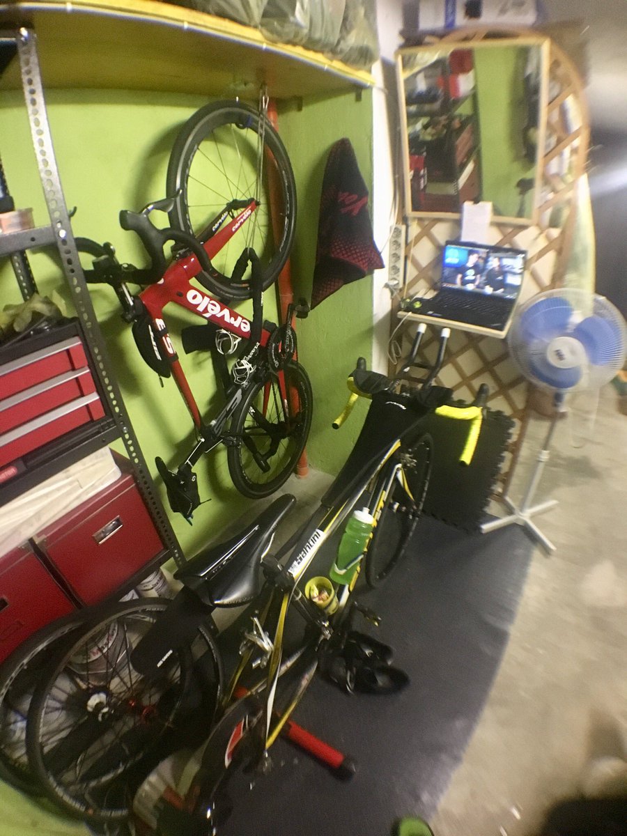 My pain cave #gtnpaincave #nonsimollamai #70.3rapperswil #ironmantraining