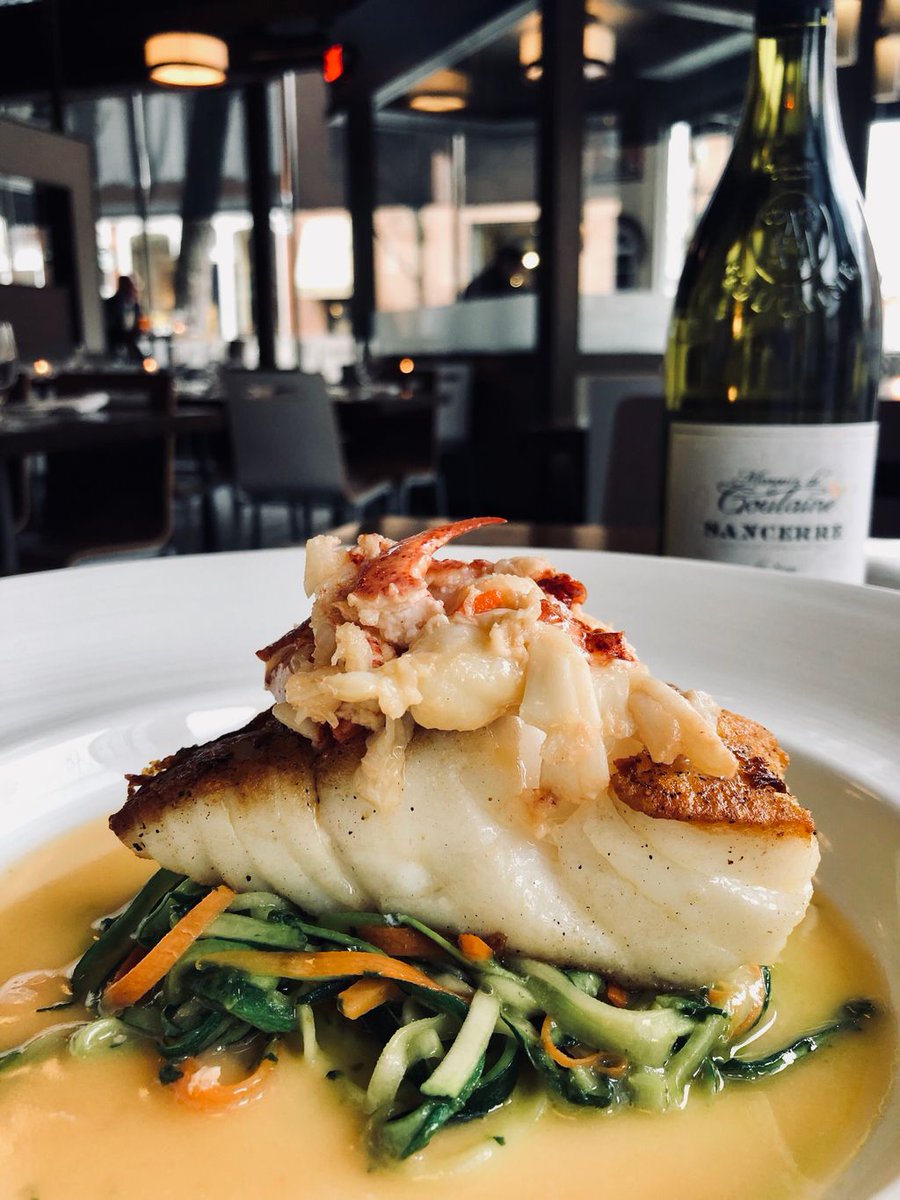 TRRestaurant's tweet photo. #trbar #tgif #IcelandicCod, #butter poached #Maine #lobster, topped w/ #champagne #beurreblanc #frederickmd #cheers #dinner #bemyguest #datenight #chefdriven #winebar #vino #ladiesfirst #winter2018 #Bonappétit #dmv https://t.co/HzHIRjgosP