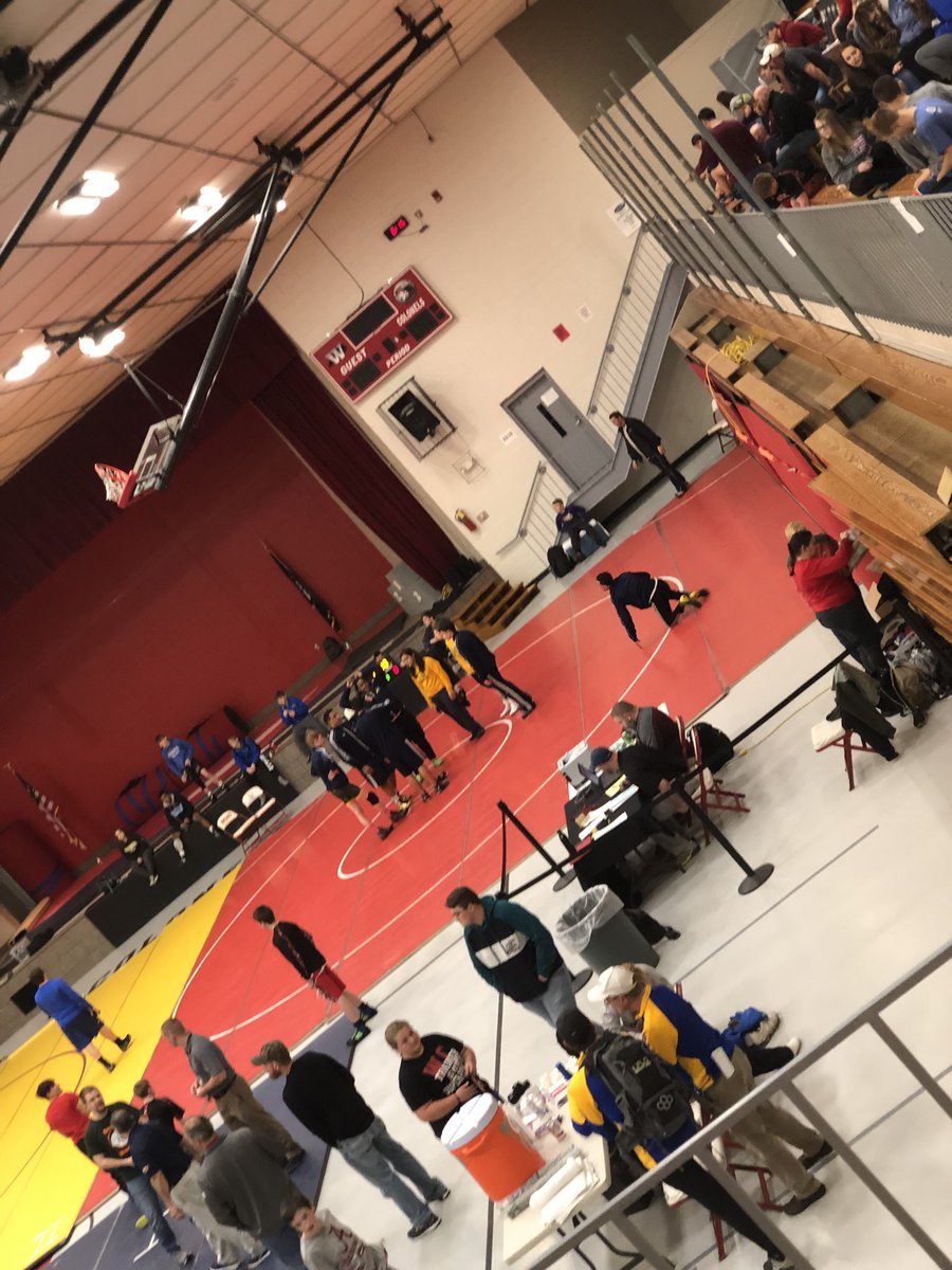 BSHSWrestlers's tweet image. Here, weighed in and warmed up... #NextStopRegionals #TheRoadToState