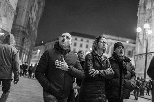 LeonardoFiorito's tweet photo. #milano #ig_italia #italy #travels #street #faces #travelgram #streetlife #streetstyle #documentary #urbanphotography #blackandwhite #instagram #urbanphotography #loves_united_italia #streetfeat #streetphotographers #photography #fotografia #bw #ph #ig_w… https://t.co/UNfszMHwFC https://t.co/AYoYfA4FZ6