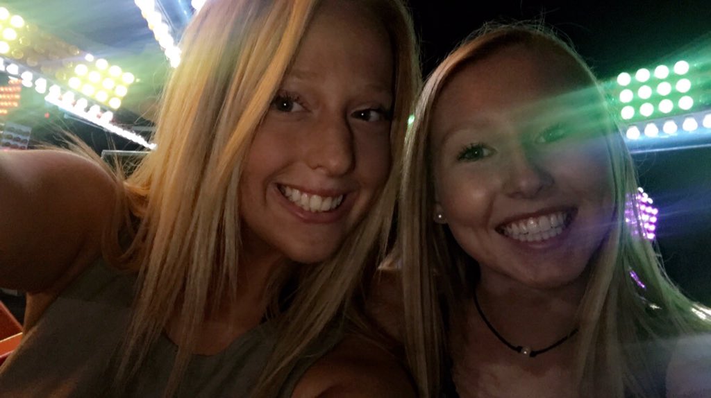 annaadavidson's tweet photo. Happy birthday simmer @megansimonet I love you ohhhhh so much ❣️can't wait to see u later 😘😘 hope you've been having the best day ever you deserve it!!!!!!!!!!!!! https://t.co/MlArm90h0H
