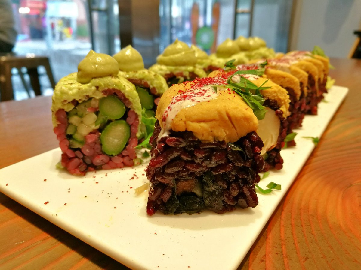 VeganAppetites's tweet photo. What about some #sushi for dinner? @BeyondSushi #VeganSushi
👉 https://t.co/vMUecIhYYD
#VeganTravel #Dnner #NYC #FoodPorn #NewYork #FoodBlogger #Veganism #PlantBased #VeganDinner #FridayFeeling https://t.co/MTnA5Mfpd9