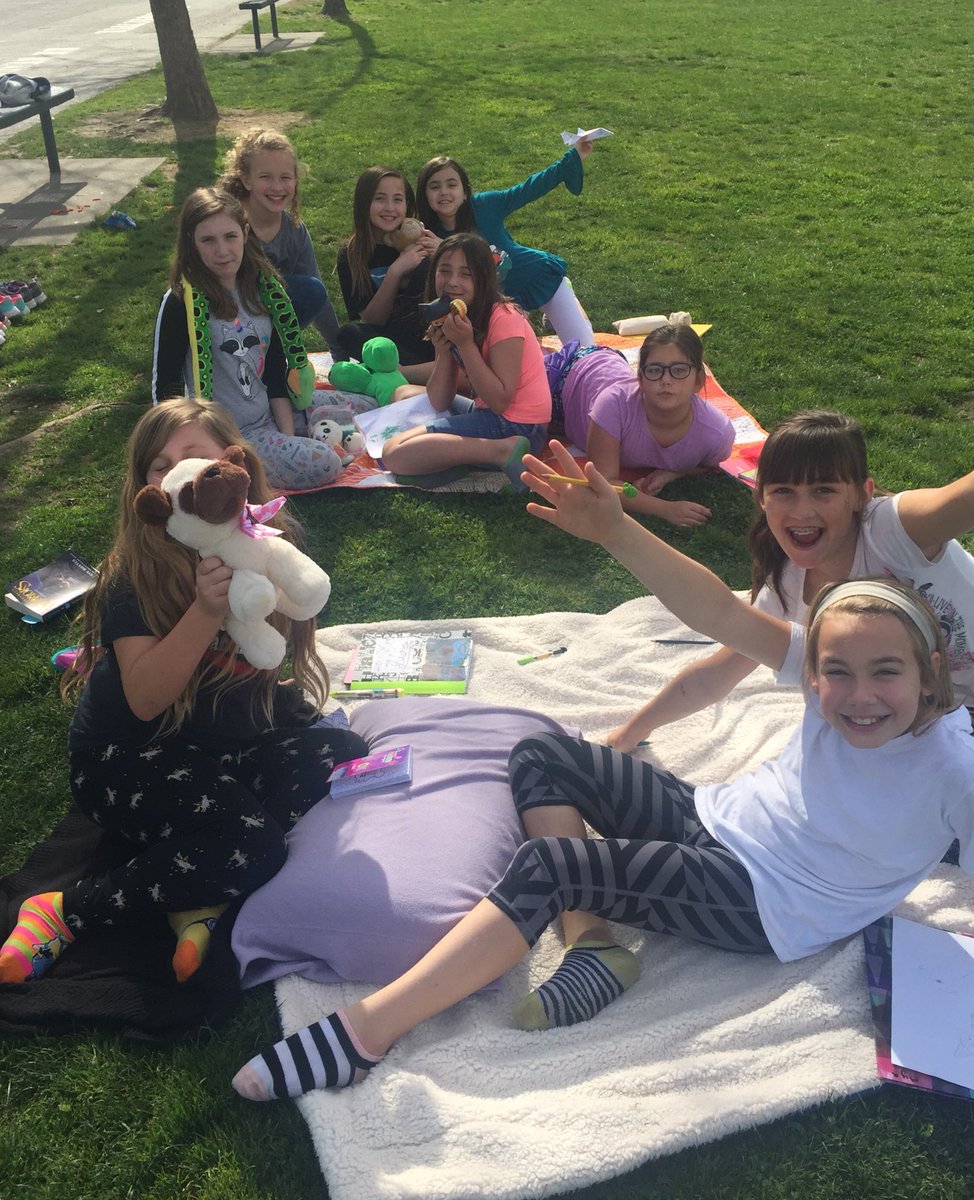 cbuhler2000's tweet photo. Where would you choose to read and write? https://t.co/kvQE1RXWmx