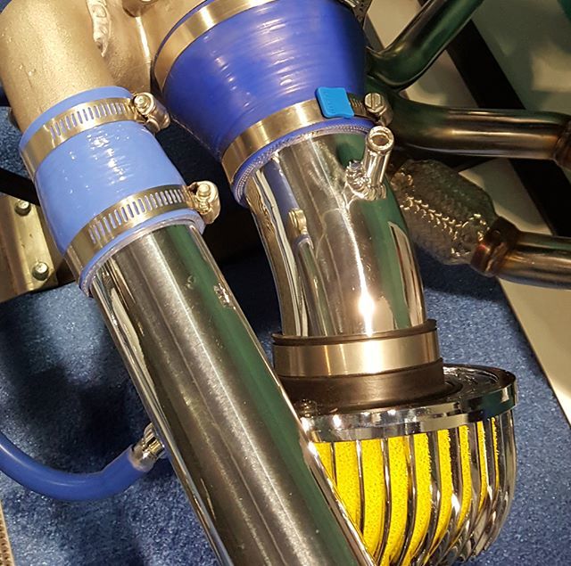 Clampaid's tweet image. #intake #coldairitntake #shortramintake #blue #performanceparts #performance #hoseclamp #stainless #stainlessteel #carparts #carporn #enginebaydetailing #Clampaid #siliconehose #aftermarket #builtnotbought ift.tt/2nSKkRZ