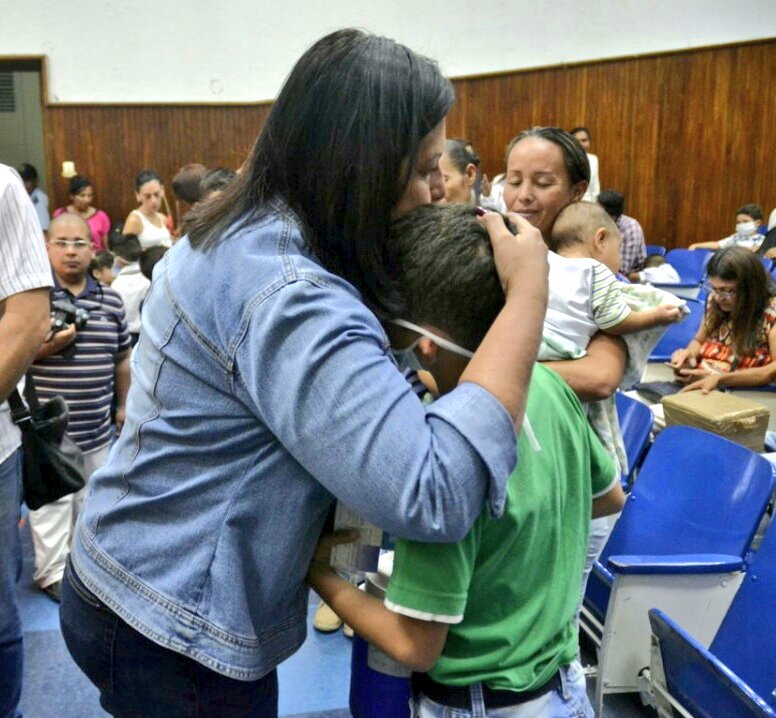 gestionperfecta's tweet photo. Visitamos las instalaciones de la Dirección General Sectorial de Salud para oficializar la entrega de tratamientos y vitaminas a pacientes con Fibrosis Quística junto a la Dra. @LindaAmaro 
#LaraSaludPotencia 
#JuntosPodemosMas https://t.co/tI0oZN4stk