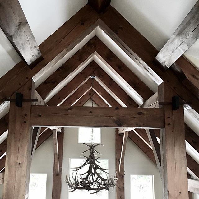 EverythingCLT's tweet photo. Show casing a bit more of the architectural side of my home. @timberbuiltinc are such brilliant builders and their home designs are amazing! #timberframe #timberframehome #timberframehomes #timberbuiltinc #timberbuilt #rustic #rustichome #rusticcharm #homeinthemountains #homeinth https://t.co/WPdmxPWcp3
