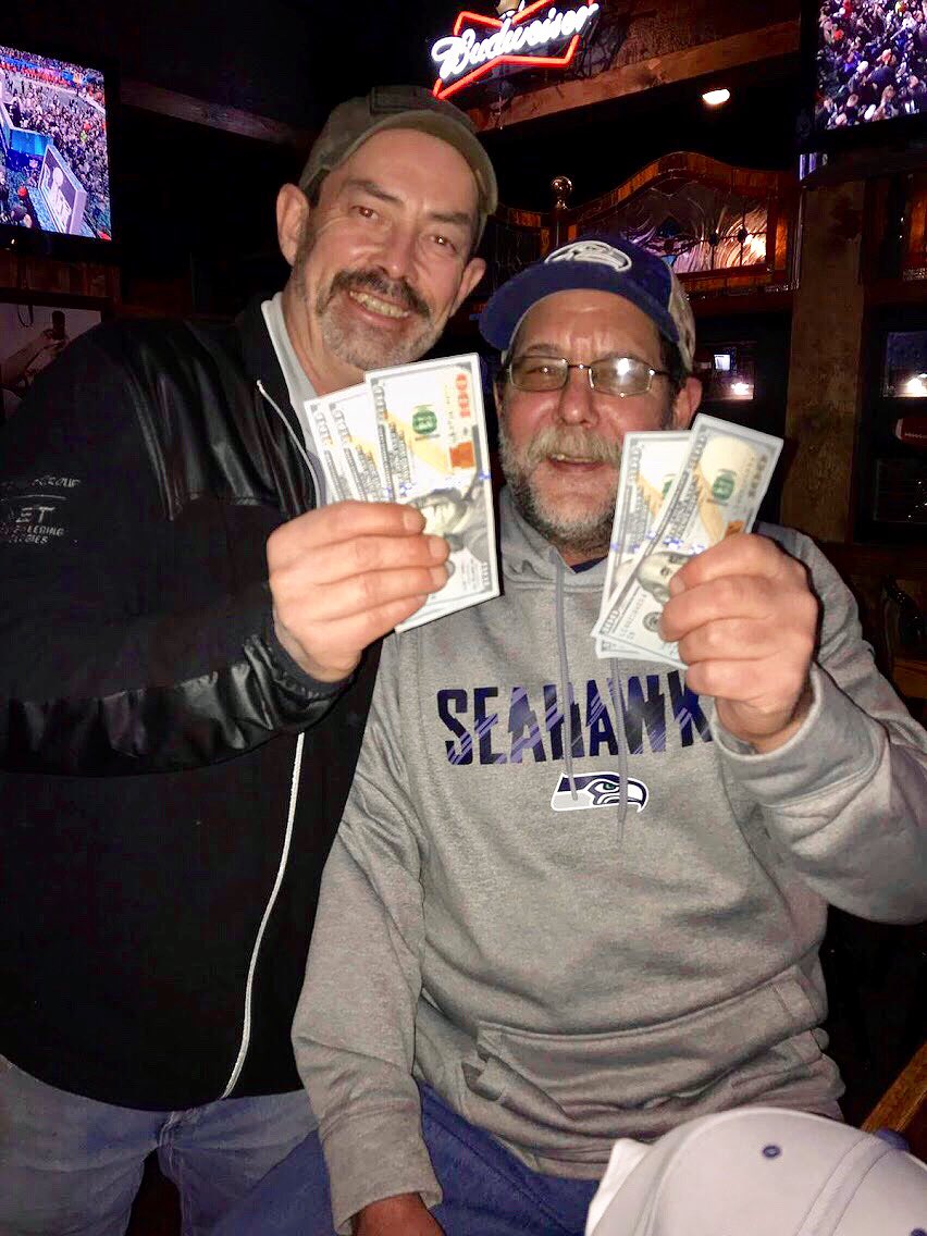 BuzzInnWA's tweet photo. A few of our lucky grand prize winners from the Super Bowl this year! Congratulations!! #watchandwin #buzzinn https://t.co/gpePSq4ijX