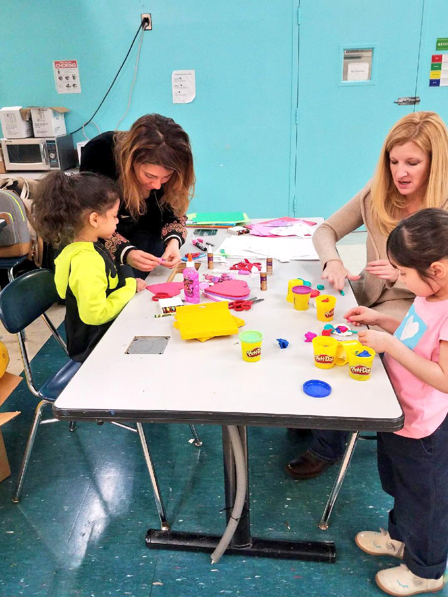 WINNYC_ORG's tweet photo. Celebrating #ValentinesDay is all about friends, loved ones and of course #WinAssociates! Our #WinKids made valentines, played games, and had fun with play-doh! #volunteersrock #HappyValentinesDay https://t.co/rpkNJAhi5A