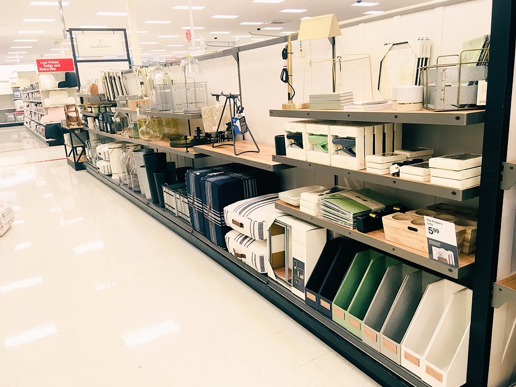 Today’s reset in #HearthandHand ready for today’s weekend! #LoveWhatIDo #Target <a href="/cparker54/">Chris Parker</a>