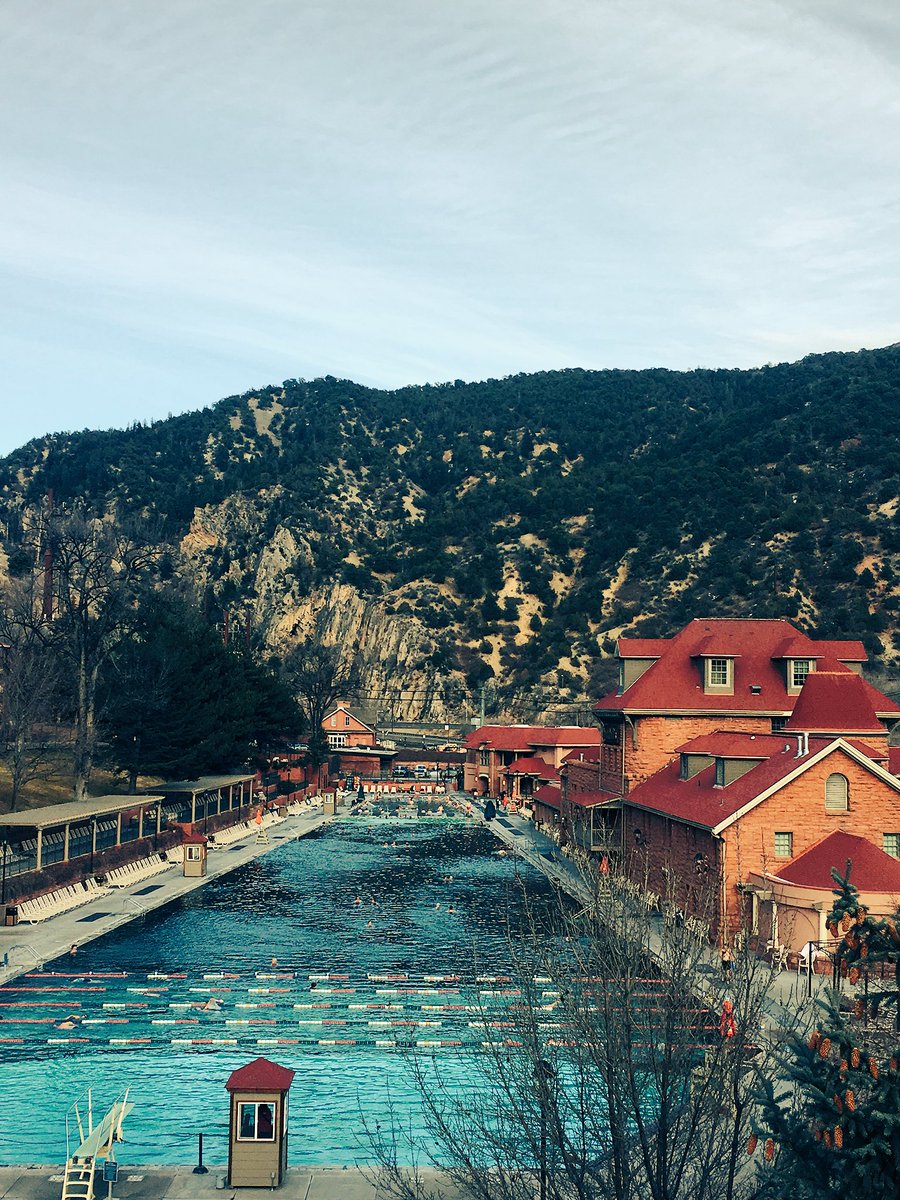 DamemaMann's tweet photo. See you next year, Glenwood Springs! @ColoCCMA @Angelica_Online @nrc_inc @KUFudge #CCCMA18 https://t.co/i39W6ZcJ49