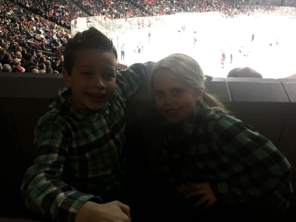 5strfrogsplash's tweet photo. #twins?! #gogrg https://t.co/INxJuRSnwZ