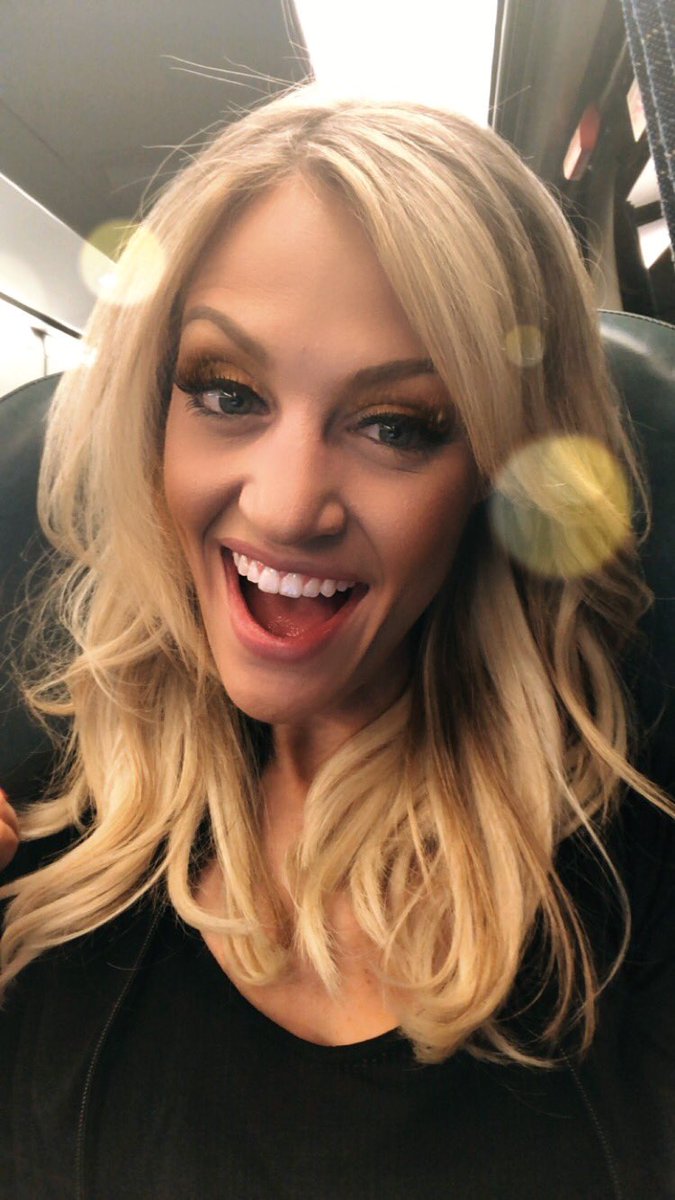 Carley Shimkus (CarleyShimkus) Twitter