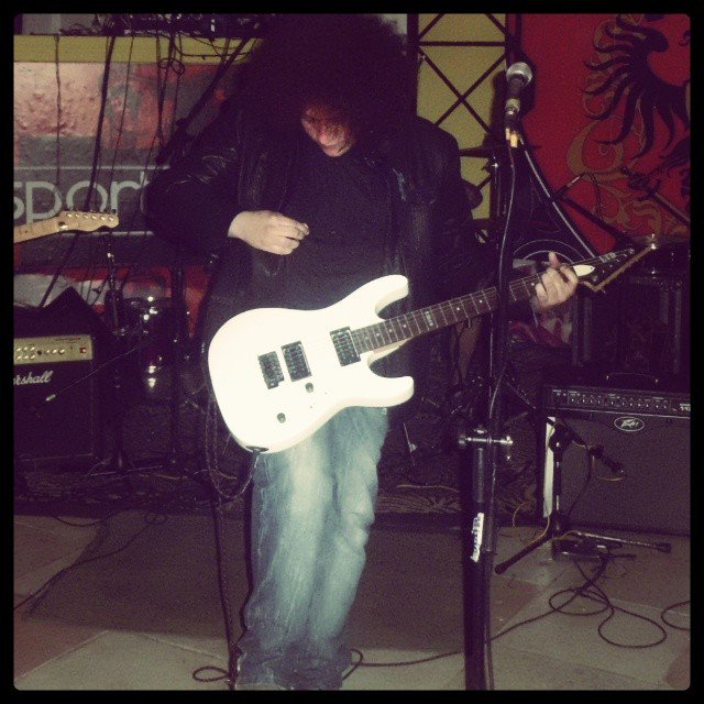 En abril de 2013 <a href="/ac3rtijooficial/">Ac3rtijo</a> se presentaba en el festival @grito_rock llevado a cabo en el antiguo "Sótano Sport Bar" de Puerto Ordaz. Al día siguiente de este show viajamos al estado Anzoátegui para tocar. 
 #LaHistoriaDeAc3rtijo <a href="/ac3rtijooficial/">Ac3rtijo</a> #Aniversario13
