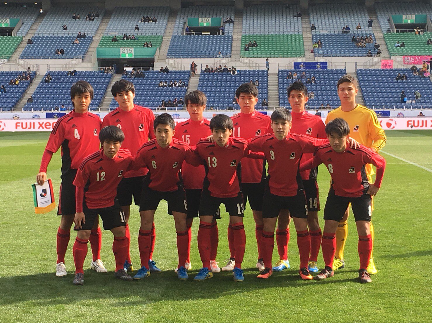 川崎フロンターレ Fxsc ｎｅｘｔ ｇｅｎｅｒａｔｉｏｎ ｍａｔｃｈ ｕー１８ｊリーグ選抜 ｖｓ 日本高校サッカー選抜 がキックオフ 川崎フロンターレu 18宮代大聖選手がjリーグ選抜の背番号11番でスタメン出場中 応援よろしくお願いします 運営