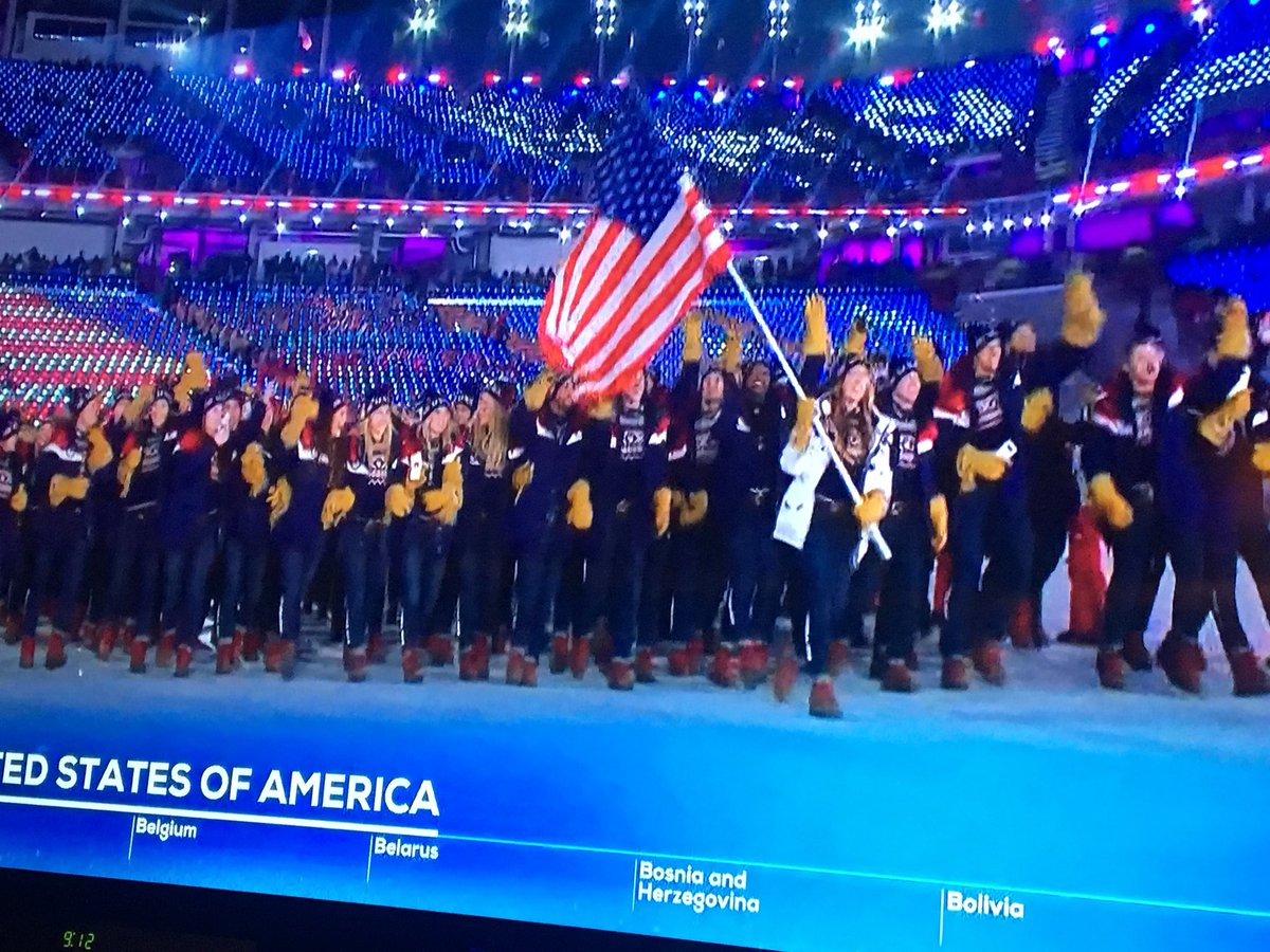 DeAnne1002's tweet photo. #2018WinterOlympics GO #TeamUSA #OpeningCeremony https://t.co/WQSYiPGOnE