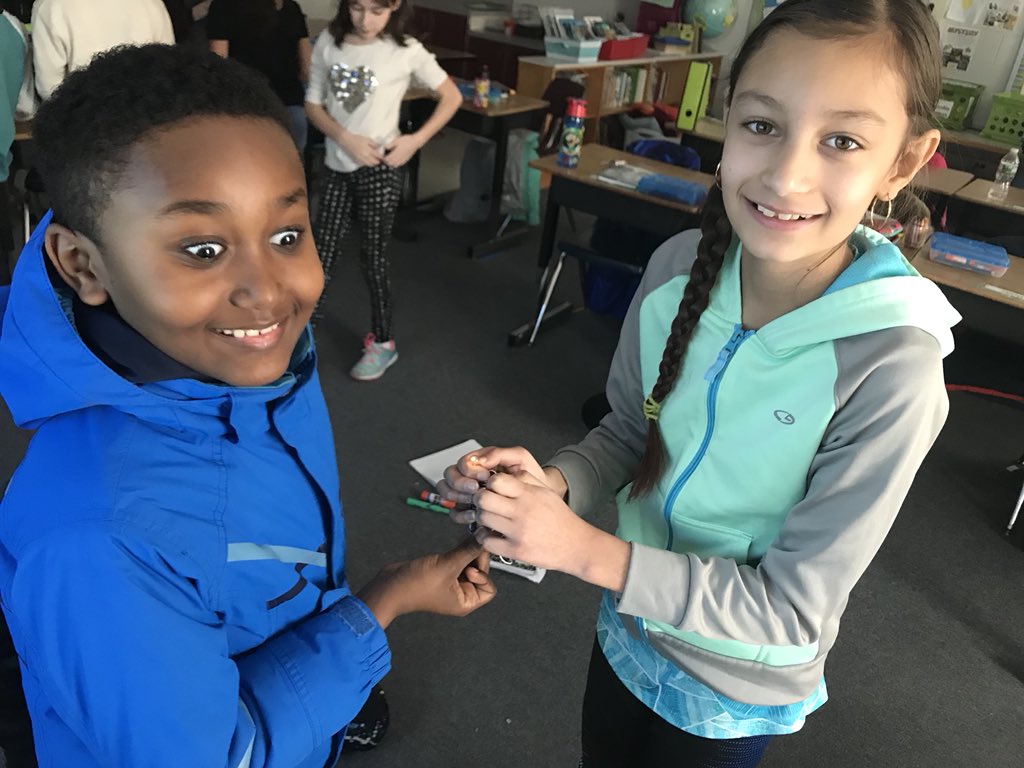 MBParks_'s tweet image. More of our circuits! #learningisdoing #teamworkmakesthedreamwork