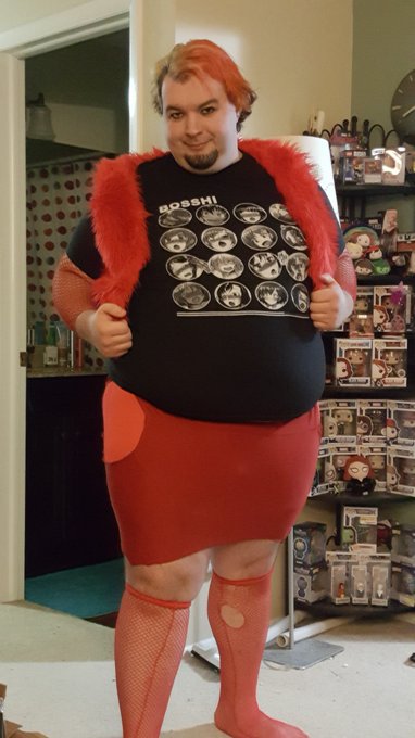 Chicago local! Despite the snow storm I am still going to the Chicago Rose, the 9th. Come meet me and