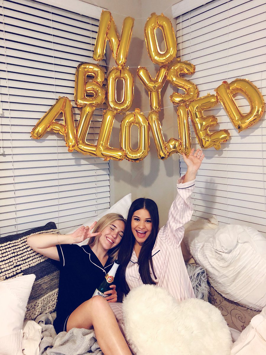 Kryst_Mal's tweet photo. Roses are red 
Violets are blue 
Galentines day 
is for me &amp; this boo https://t.co/miVTUlx3MN