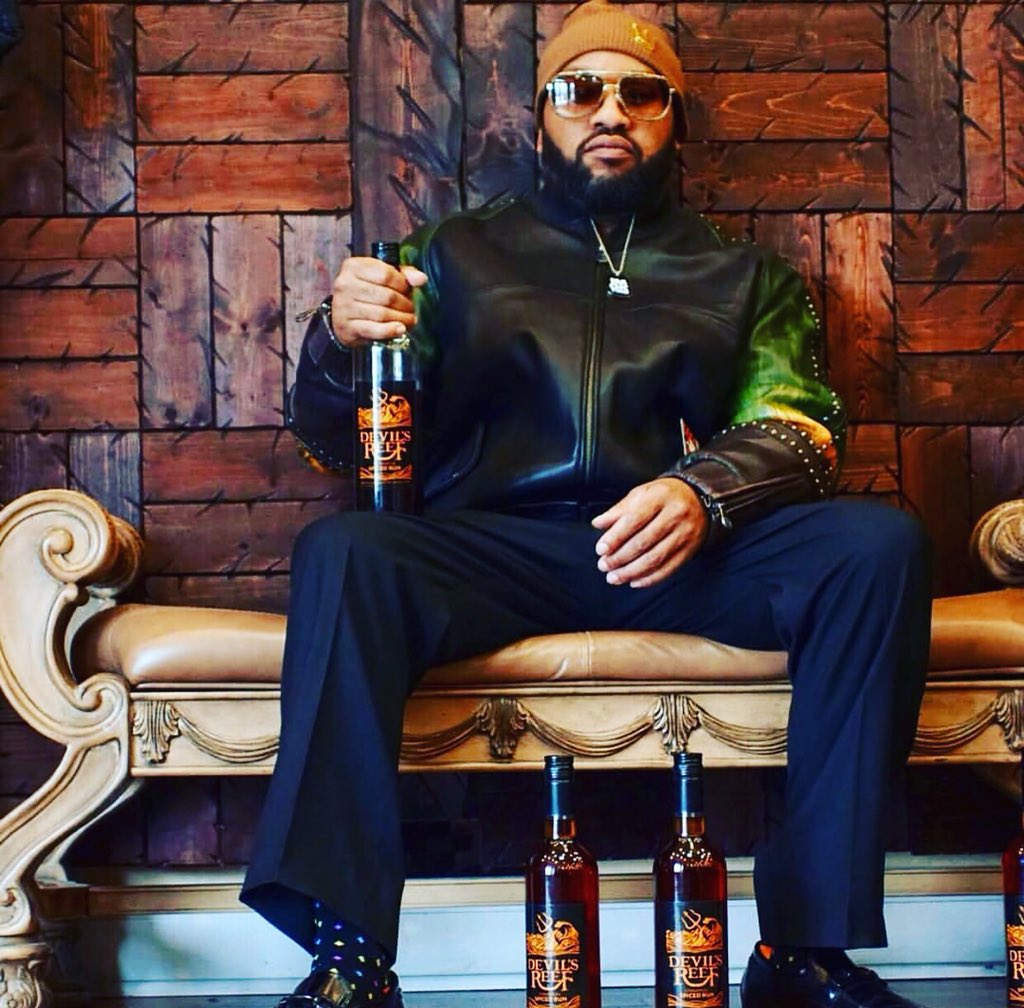 sonnycruz373's tweet photo. Sonny Cruz #friday #unionseries #actorlife #model #devilsreefrum #alwissam #BEARDS #Fresh https://t.co/BUVXaVtawx