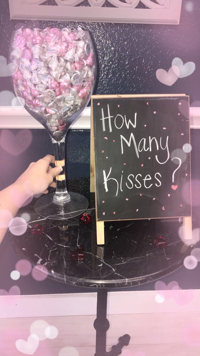 pristine_image_'s tweet photo. Can you guess how many chocolate kisses are in the glass?💋
Winner will receive $100 in PIMS gift certificates😍
💄 Like this post, give us a follow, &amp; your best guess to win!
🗓Ends on February 15th!
#easttx #tylertx #tylertexas #easttexasspas #laserhairremoval #skincare https://t.co/x8Ge1xABcZ