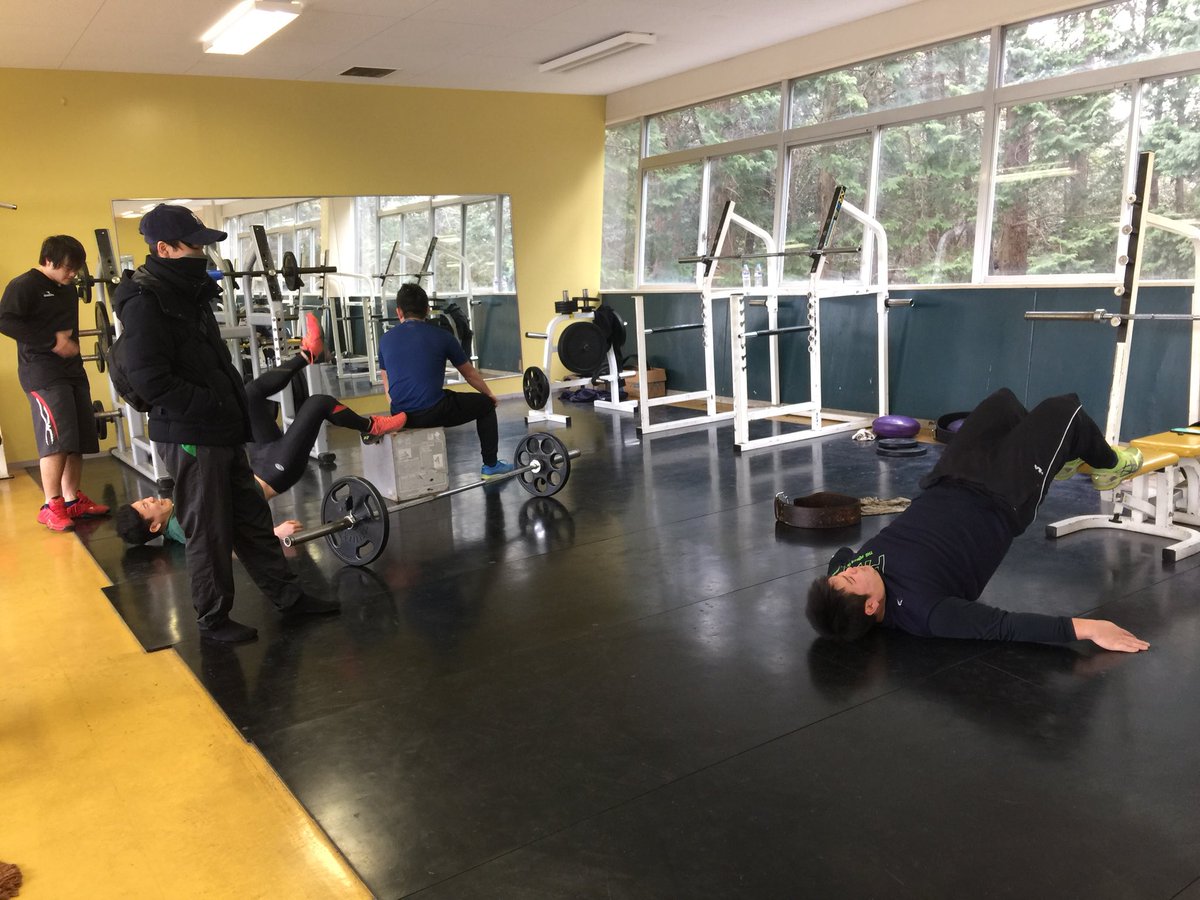 今日からシーズンINです🏈
今日は筋トレや1000mなどを行いました❗️
今年こそ2部Aに上がれるよう気を引き締めて頑張りたいと思います🏈🏋️‍♂️