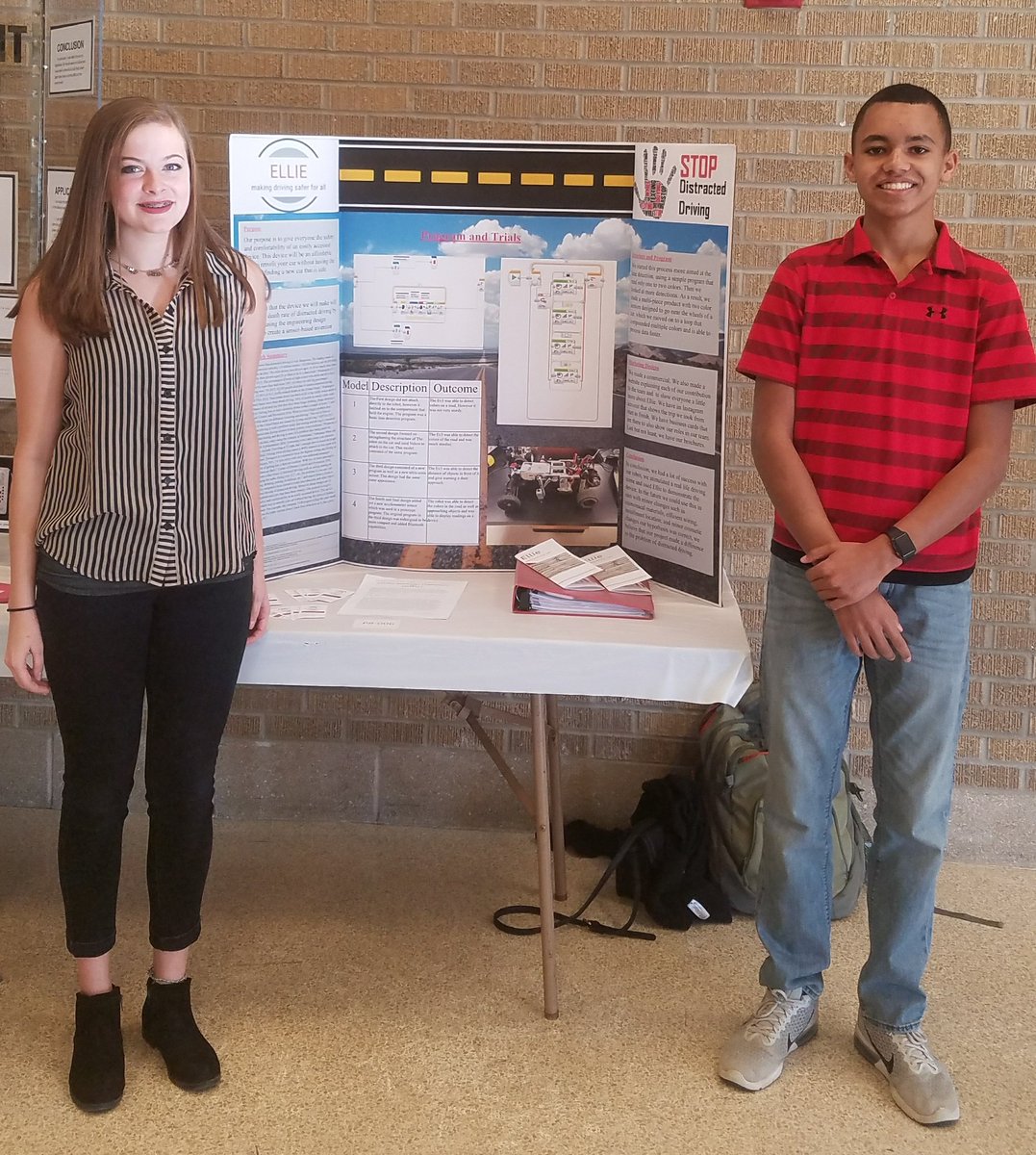 mrsmulter's tweet photo. State Bound! #LeopardNation #sciencefairfun https://t.co/QfUSYaM3u9
