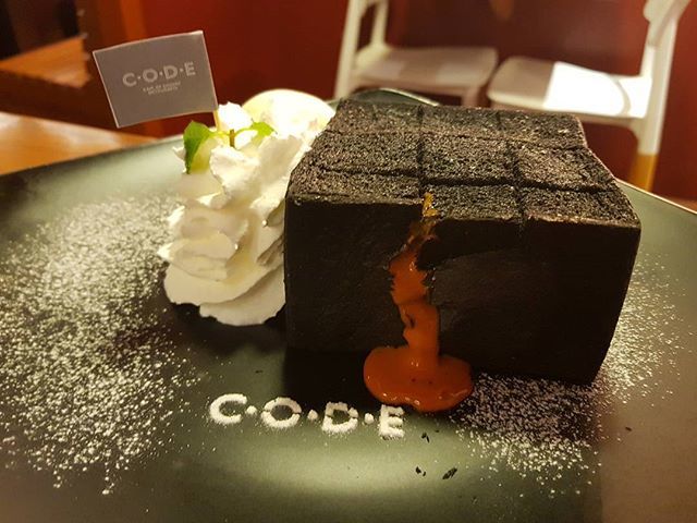 ubyi's tweet image. Hello Saturday with Thai Tea Lava Toast 🍞
สวัสดีวันเสาร์กับขนมปังไส้ลาวาชาไทย 😋
#CodeCafe 
#อยากอยู่อย่างหยก