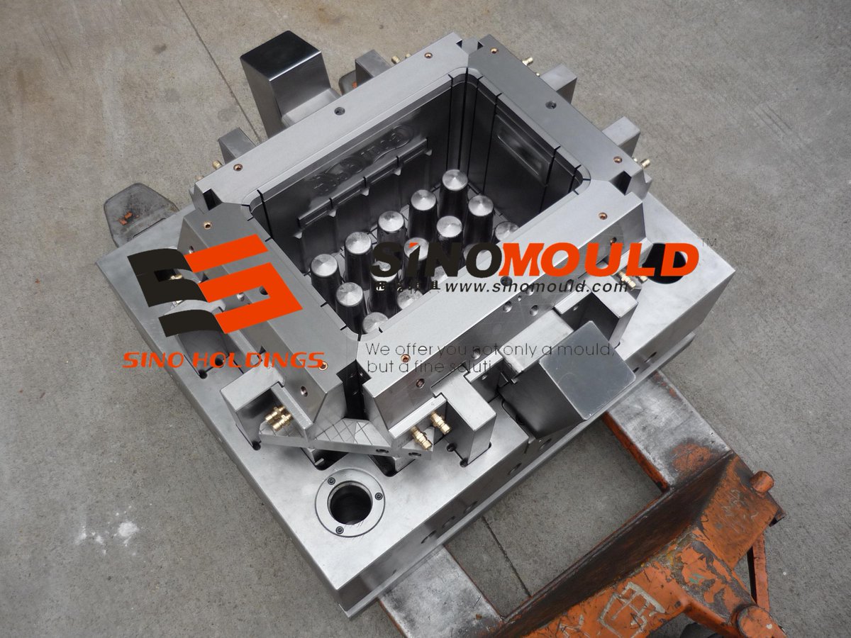 SnowLin24's tweet image. Based on the optimal mold design, we also have a strong die maker team. Take advantage of high tooling equipment, die will have a high precision.  
  Snow 
export3@cnmould.com