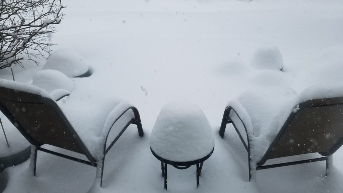 FlowerChick826's tweet image. Here&apos;s a shot of our #snowtable and patio chairs. Looks inviting for ... maybe a snowman. ☃️#snowstorm #Naperville