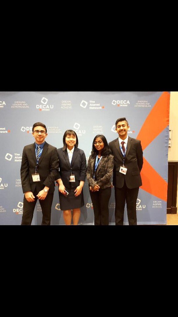 <a href="/TLKLife/">TL Kennedy SS</a> students @DECAOntario <a href="/tlkdeca/">TL Kennedy DECA</a> 2018. Good luck everyone! 😃