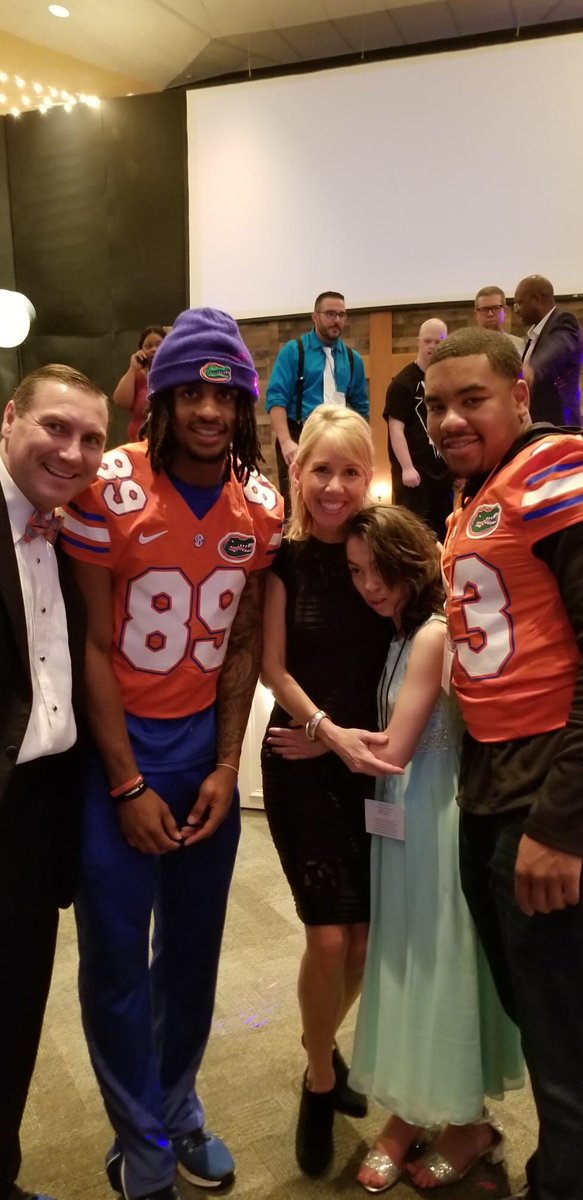 CoachDanMullen's tweet image. #NightToShine2018 Our Gator Football Family had the time of our lives tonight! Honored to spend such a special evening with The Kings and Queens.