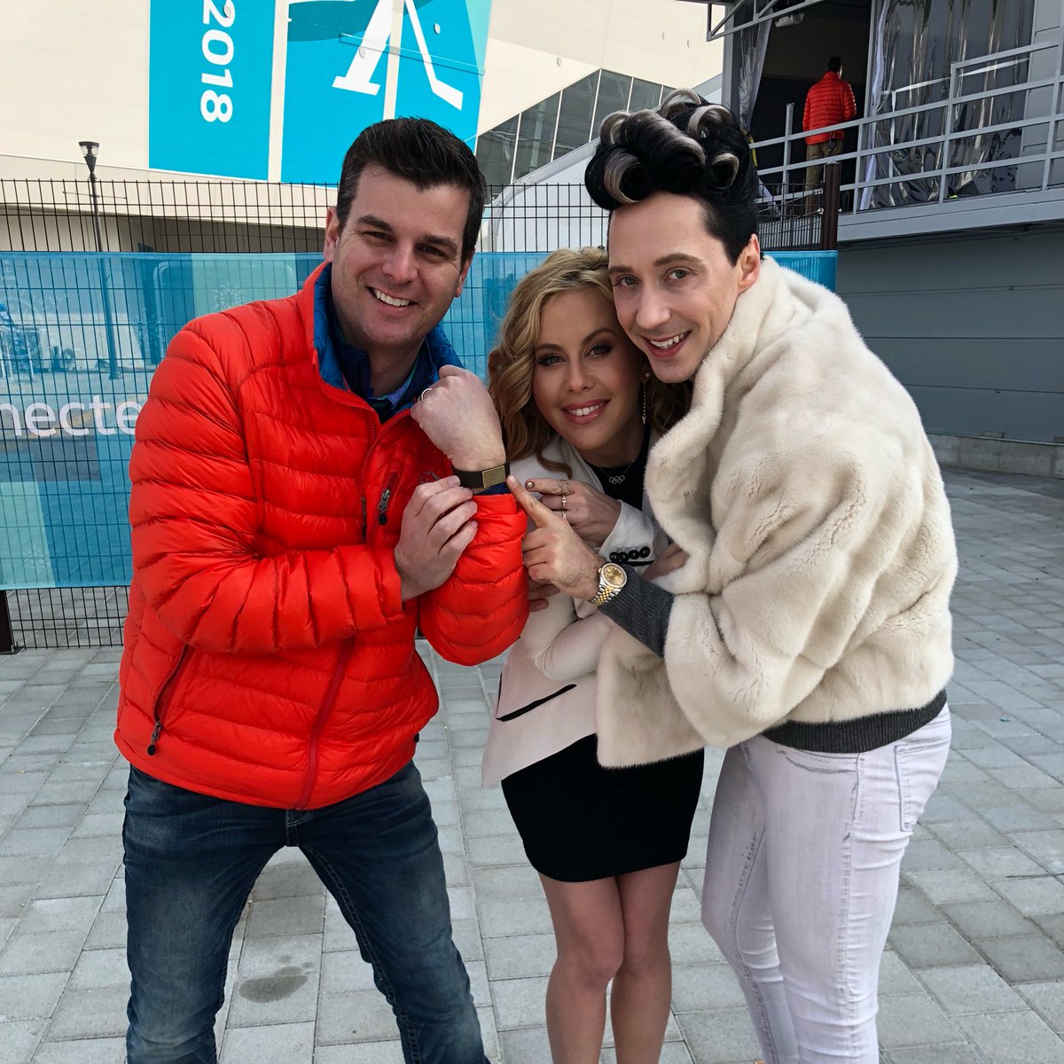 AaronNolanNews's tweet photo. Big shoutout to @taralipinski & @JohnnyGWeir. More from my interview with these two tomorrow! #OlympicDad #RoadtotheOlympics https://t.co/txL8d2BqcA