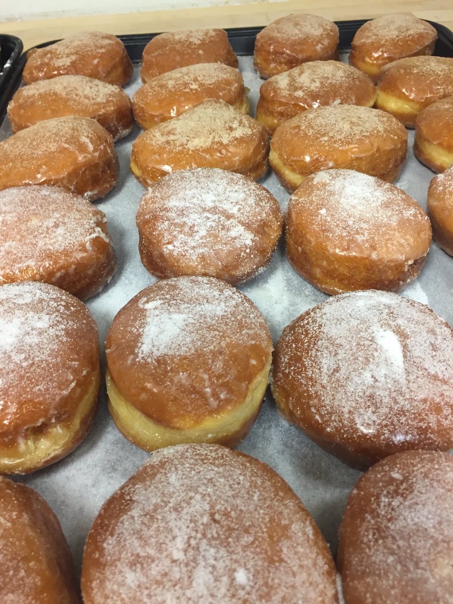 jupiterdonuts's tweet photo. PACZKI  time !!   Once a year we make these special pastries for Fat Tuesday at the Jupiter and Royal palm beach locations   King Cake and PACZKI’s  @KVJShow @CBS12 #fattuesday #paczki #kingcake #Donut #jupiterdonuts #getyousome https://t.co/tRJllA9nMK