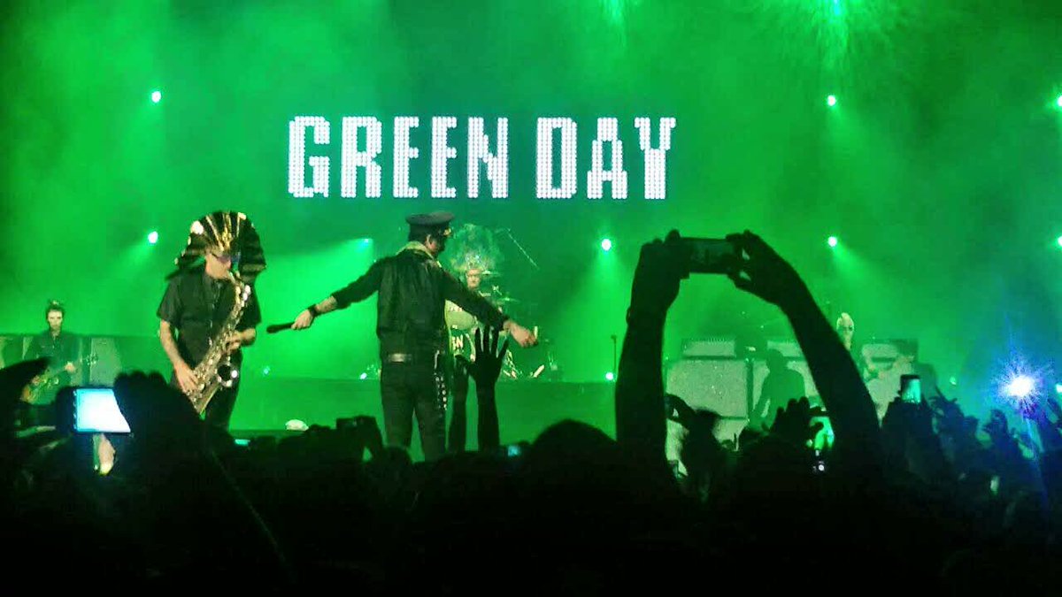 GDFakes's tweet image. Uma saudade #1novembro #GreenDay