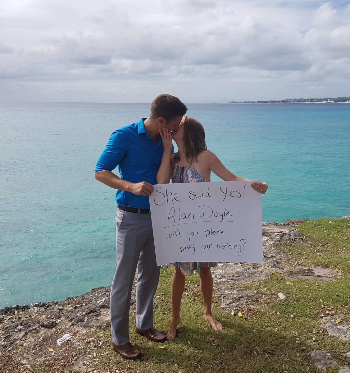StewandDana2019's tweet photo. She said yes! @alanthomasdoyle will you please play our wedding?! #AlanDoylePleasePlayOurWedding https://t.co/0NEzXsRs4G