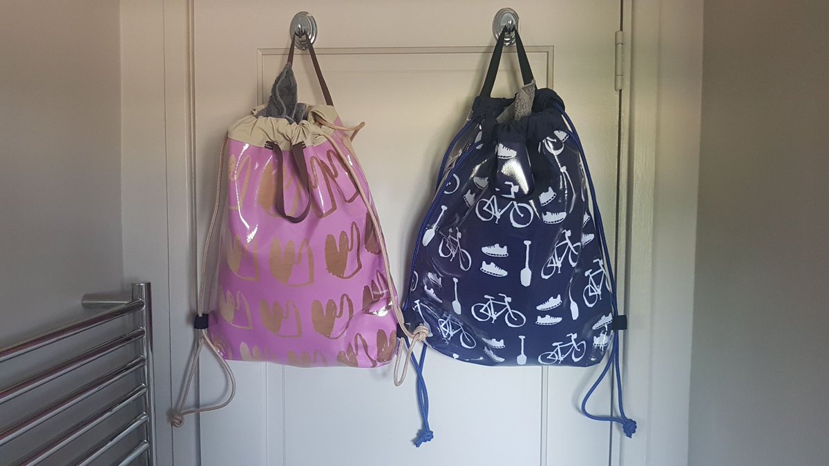 SplashBags's tweet photo. Wet beach towels and cozzies?? We have you covered ✔😁 The new range of casual designs is ready!! #training #swimming #beach #gym #laundry https://t.co/0IBbV0SY12
