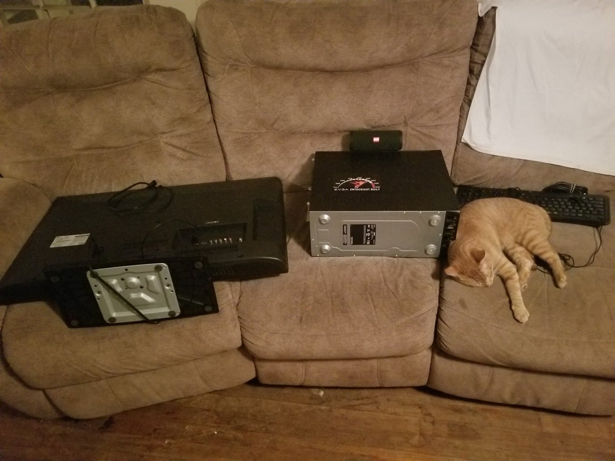 SwaggerjackProd's tweet photo. #ChairmanMeow taking a nap before finishing his #IT work.

(The cat decided to go to sleep next to the speaker in the middle jamming out #EDM. Lol)

#Swaggerjack Productions
#SwaggerjackMarketing
#MobileRepairTechs https://t.co/U6KFy49DaN