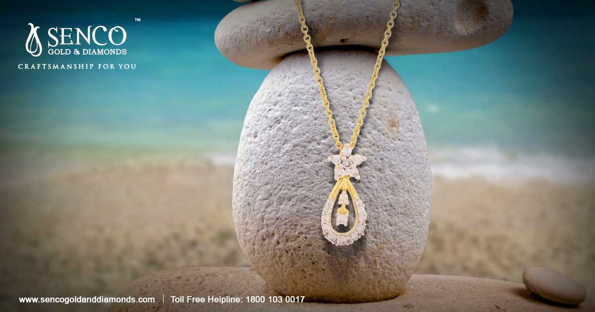 sencogoldindia's tweet photo. Diamond studded floral teardrops. #DiamondPendant #EverliteCollection #JewelleryForEveryday #ValentinesGift #KarigariForYoungIndia #CraftsmanshipForYou #SencoGoldAndDiamonds https://t.co/t6AfICzhlP