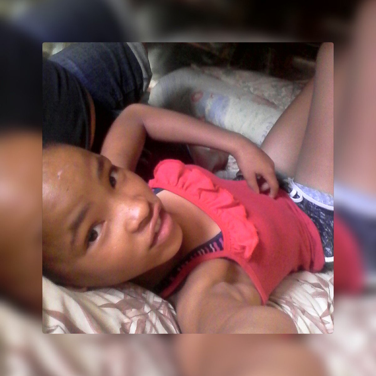 LotteringRaquel's tweet image. #pic_in_pic made by @lyrebirdstudio